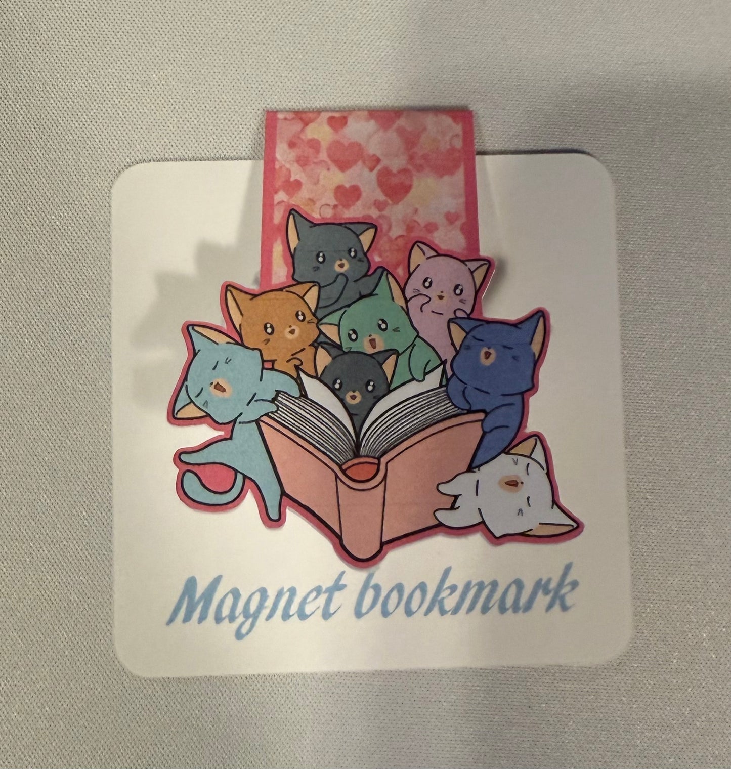 Magnetic bookmark