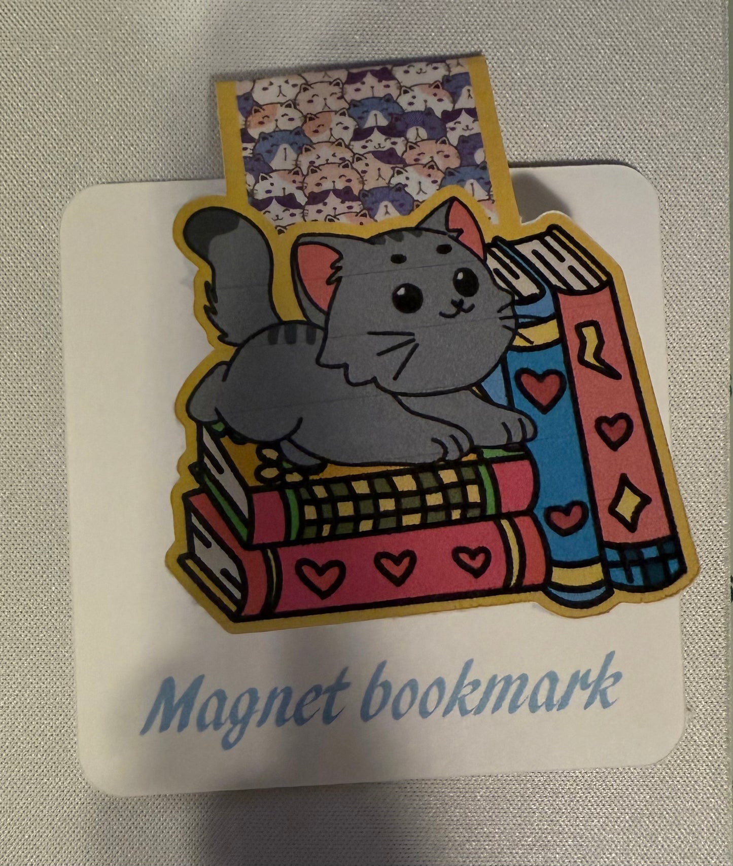 Magnetic bookmark