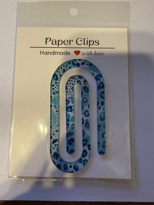 Paper clip bookmark
